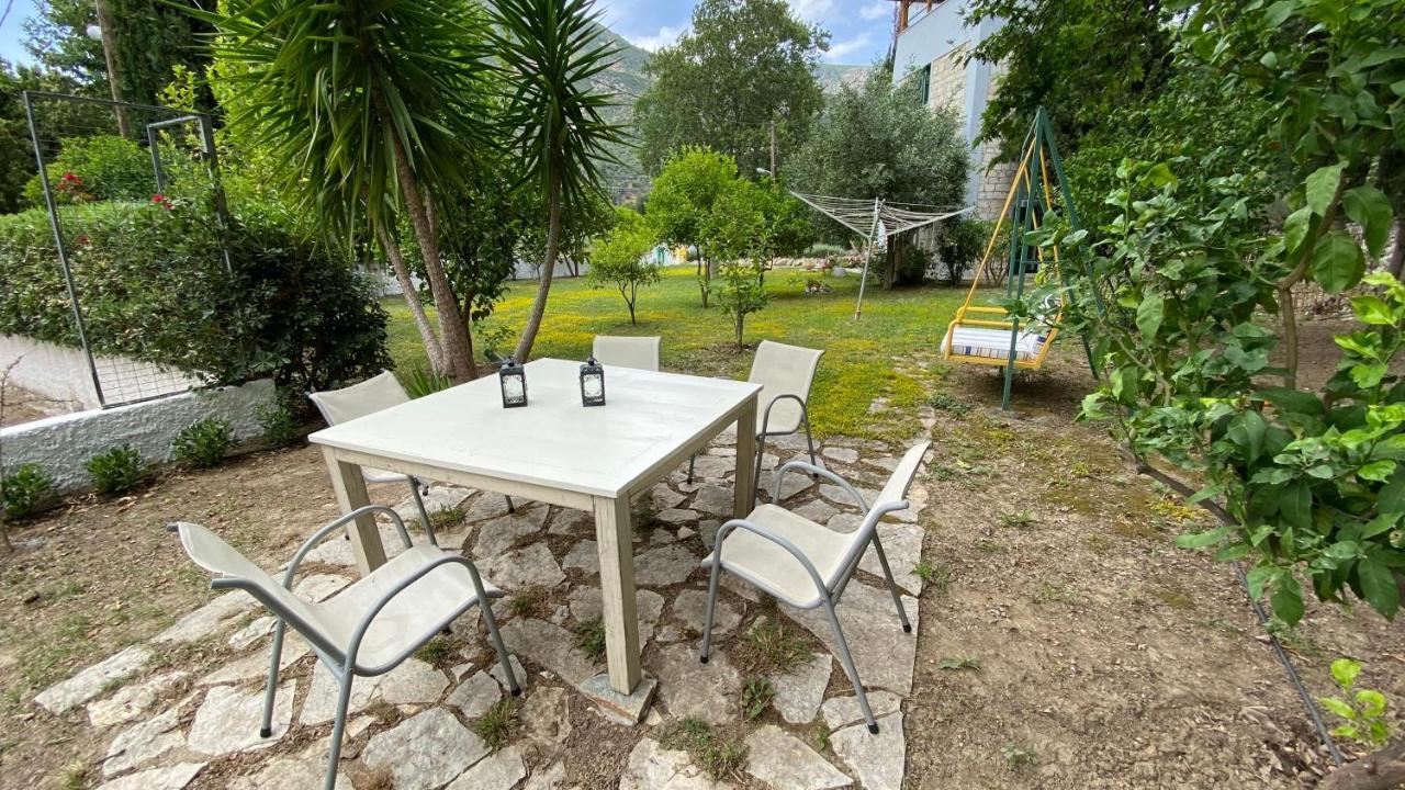 Steinturm Mit Dach-Terrasse Zwischen Fluss, Meer Und Gebirge- Spiti Pirgos Paralia Sergoulas Dış mekan fotoğraf