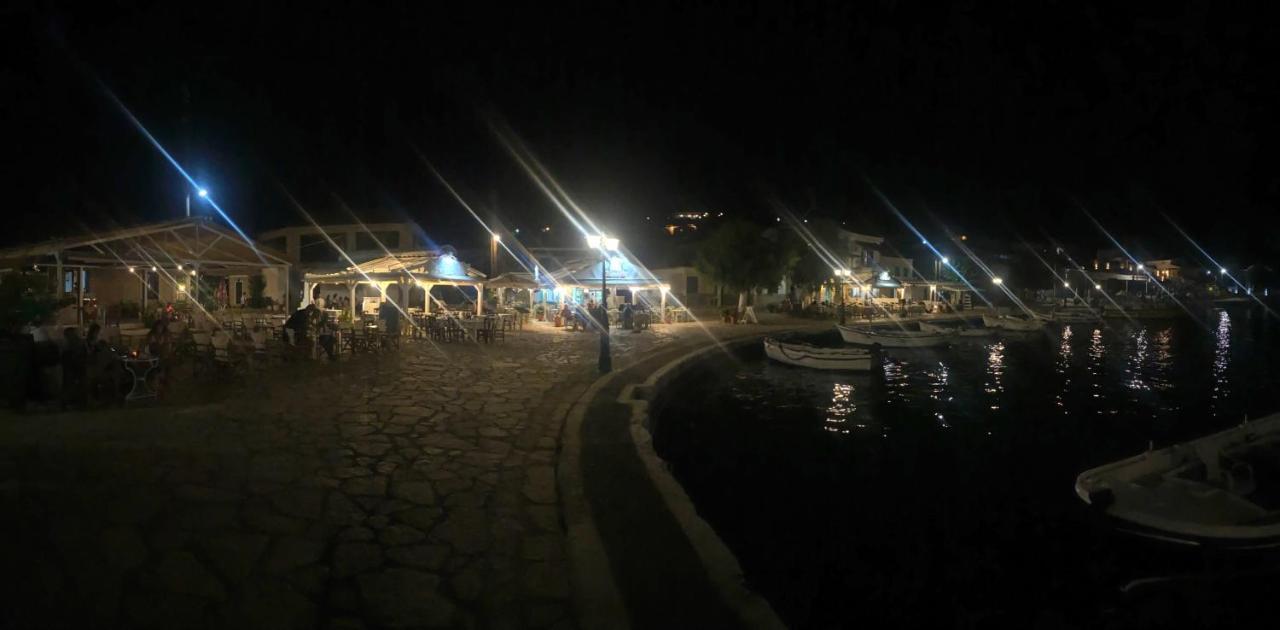 Steinturm Mit Dach-Terrasse Zwischen Fluss, Meer Und Gebirge- Spiti Pirgos Paralia Sergoulas Dış mekan fotoğraf