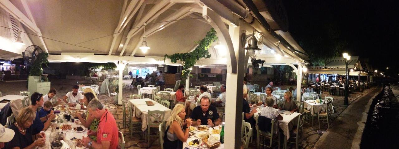 Steinturm Mit Dach-Terrasse Zwischen Fluss, Meer Und Gebirge- Spiti Pirgos Paralia Sergoulas Dış mekan fotoğraf